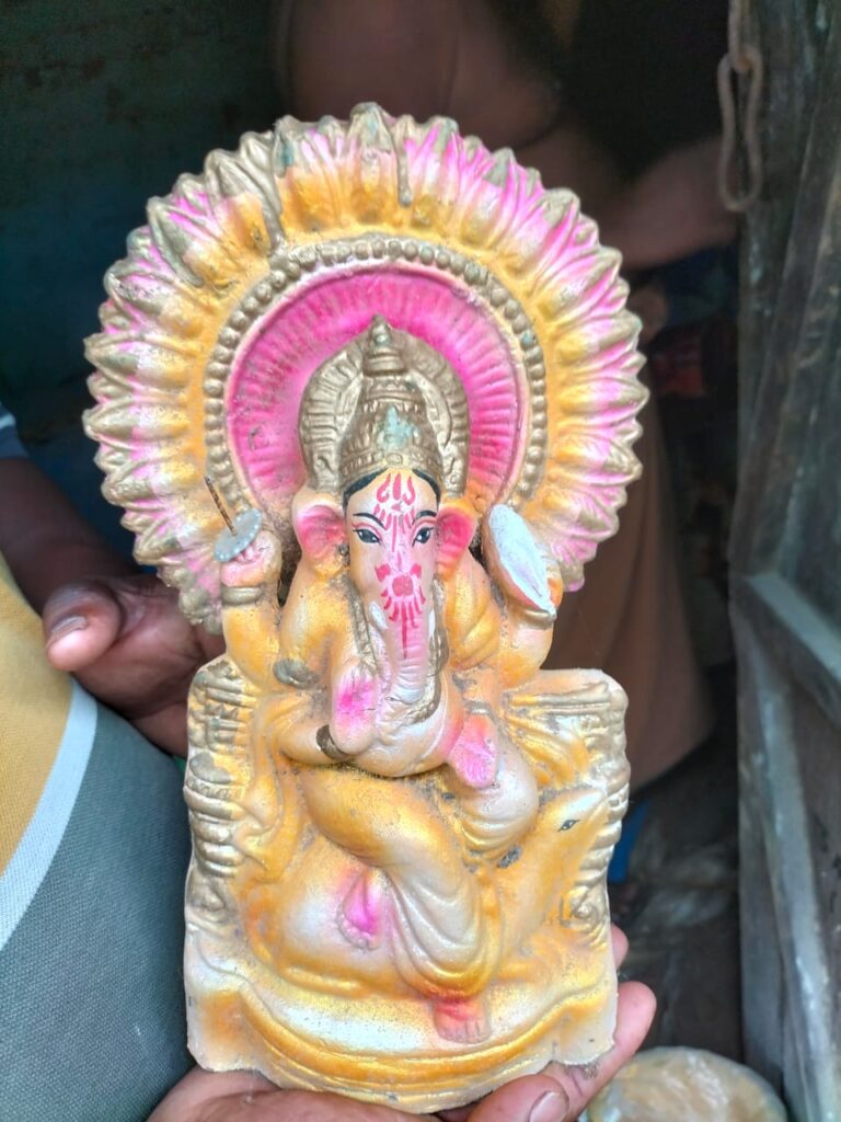 आकर्षक गणेश मूर्ति